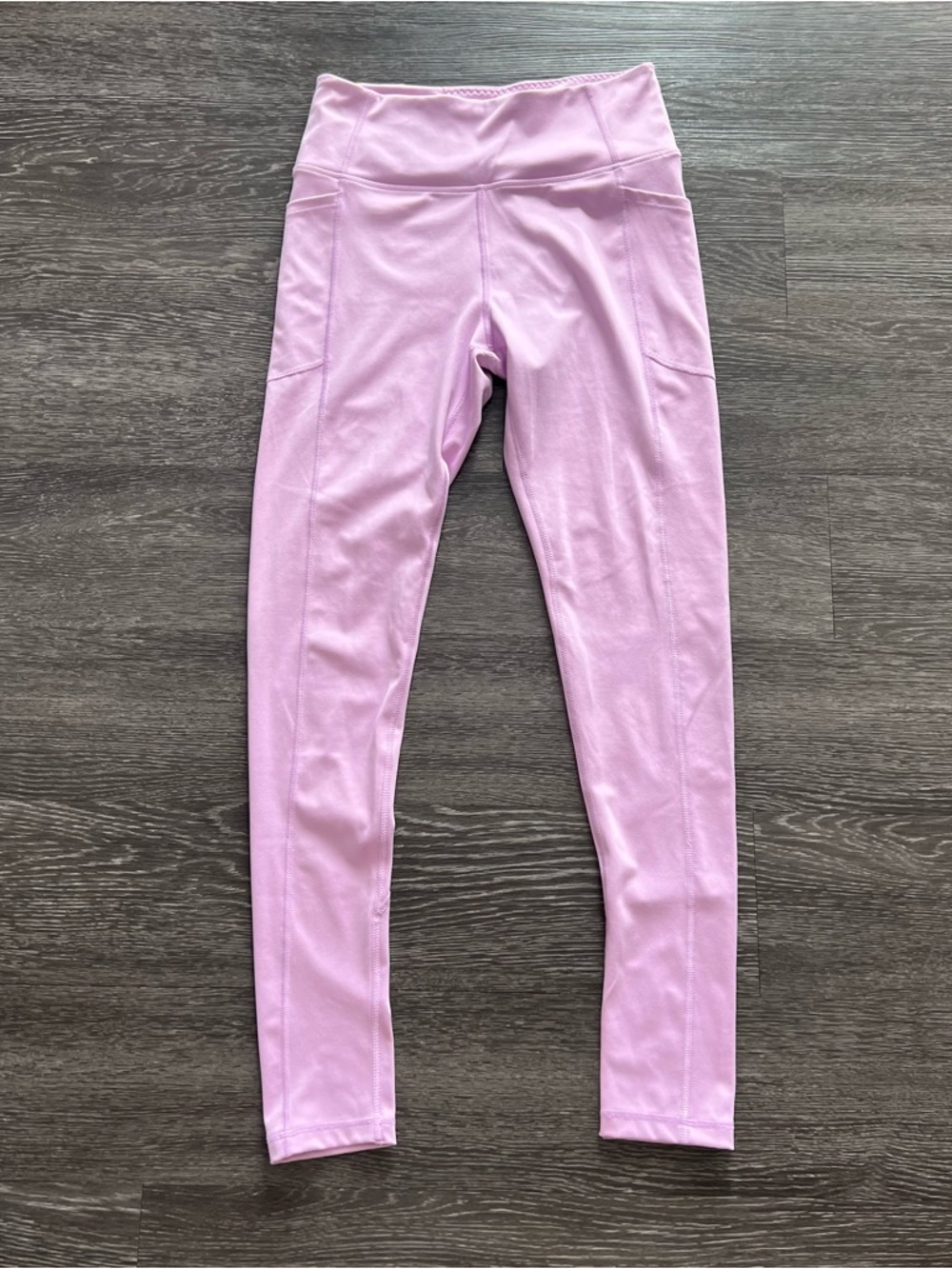 Victoria's Incredible Essential High-Rise Pocket Leggings - Picture 2 of 10